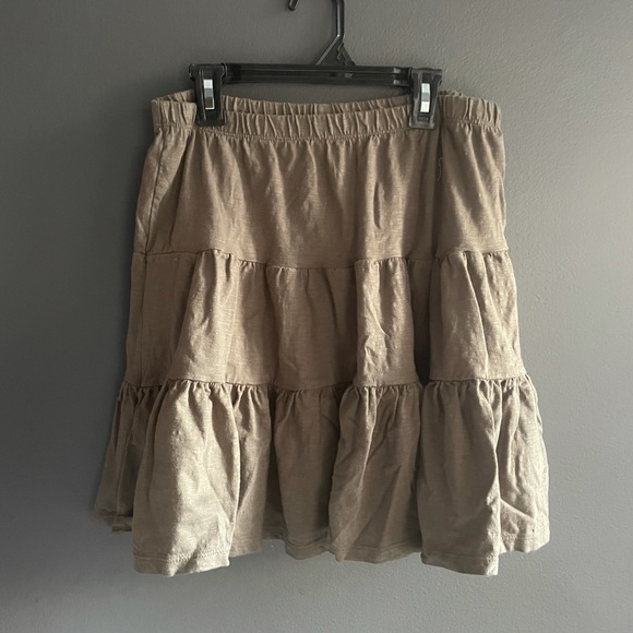 Skirt - Picture 2 of 2